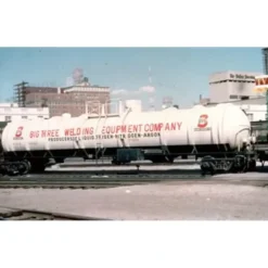 Broadway Limited 6102 HO Big Three Industries Cryogenic Tank Car (Pack of 2) - Your Source for Gaming Essentials Trains