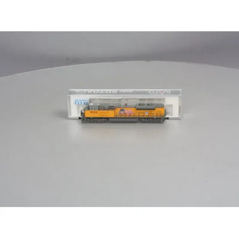 Kato 176-8401 N Union Pacific - Flag SD70ACe Powered Diesel #8424 LN/Box - Your Source for Gaming Essentials Trains