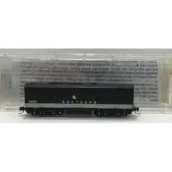 New Micro-Trains 98002372 Z Scale Southern Railway EMD F7 B Unit Diesel #4404 - Your Source for Gaming Essentials Trains