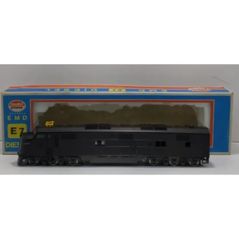 Model Power 909 HO Undecorated EMD E-7 Powered Diesel Locomotive EX/Box - Your Source for Gaming Essentials* Discount