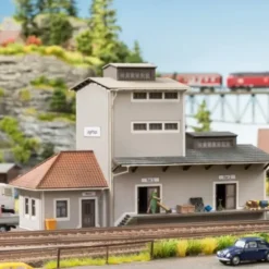 Noch 66110 HO Warehouse Laser-Cut Card Kit - 8-5/8 x 5-1/16 x 5-11/16 - Your Source for Gaming Essentials*