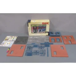 Piko 62220 G Scale Paul's Dry Goods Building Kit - Your Source for Gaming Essentials* Sale
