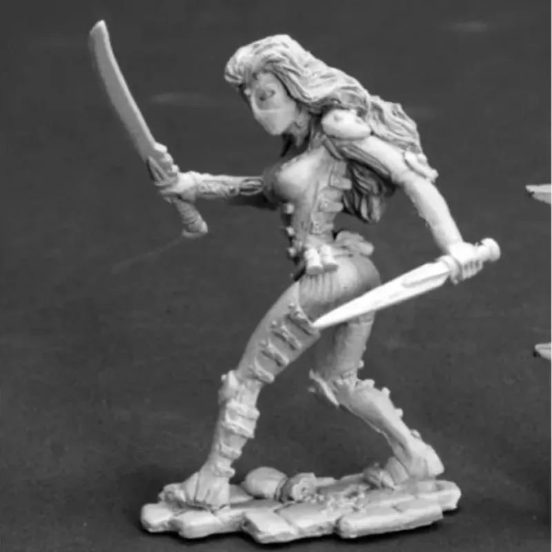 Tabletop Miniatures>Reaper Miniatures Lola Darkslip, Female Thief 03591 Dark Heaven Unpainted Metal - Your Source for Gaming Essentials