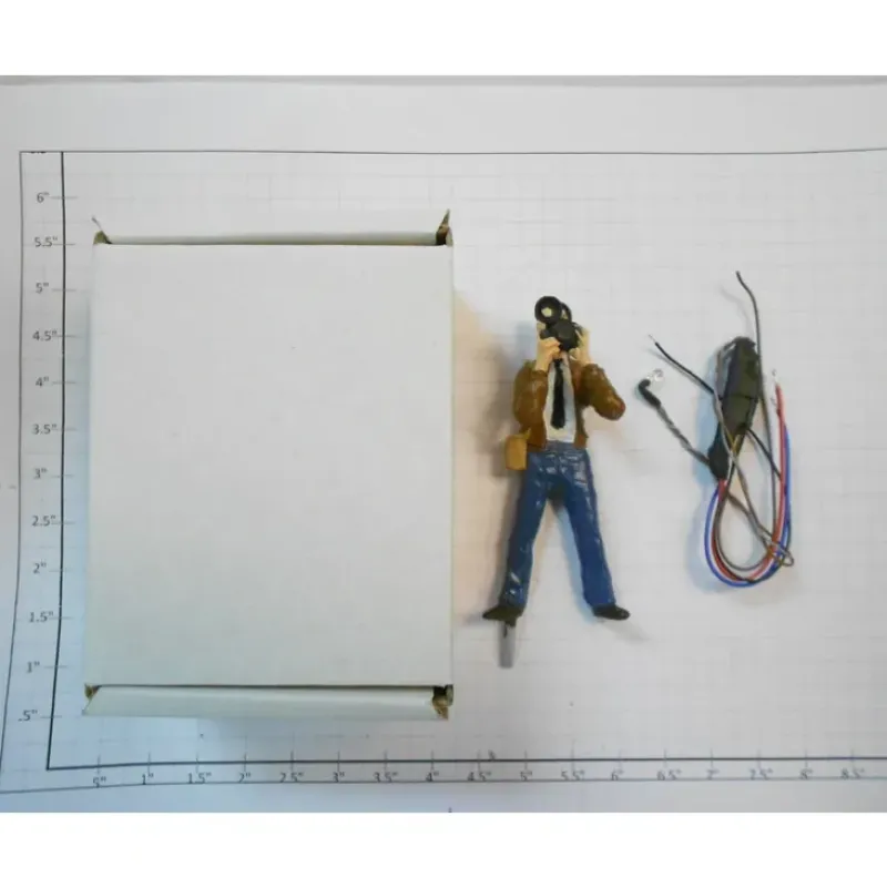 Taura Figures 13.27 White Metal Photograpy Render Frenchman Figure - Your Source for Gaming Essentials* Clearance