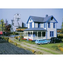 Walthers 933-3651 HO Aunt Lucy's House Building Kit - Your Source for Gaming Essentials Fashion