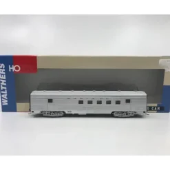Walthers 932-6445 HO Scale Santa Fe 63' Budd RPO Car LN/Box - Your Source for Gaming Essentials New